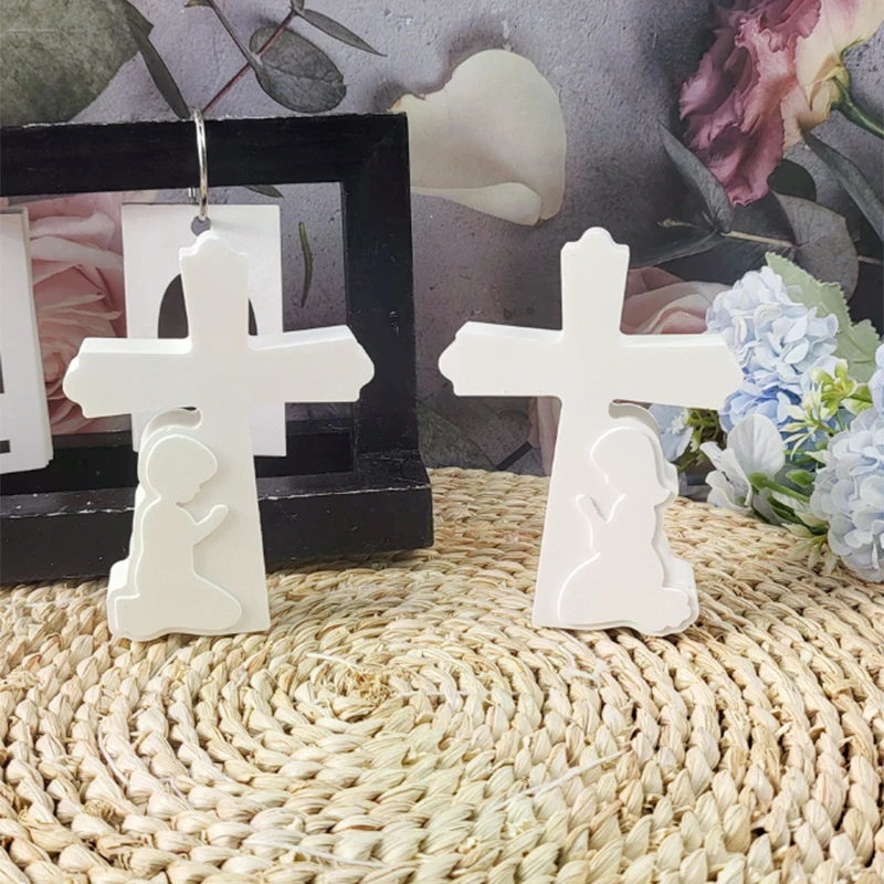 Cross Little Boy And Girl Pray - Candle Quotes 评论和价格
